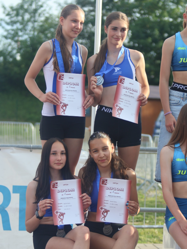 štafeta 4x300m
